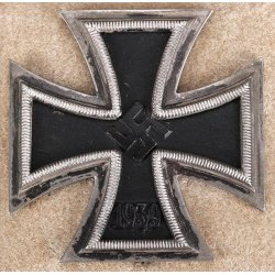 German WW Iron Cross first class 1939 - Cased Large '1'