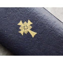 German WW2 Mother's Cross in Gold with case of issue 'Alois Rettenmaier'