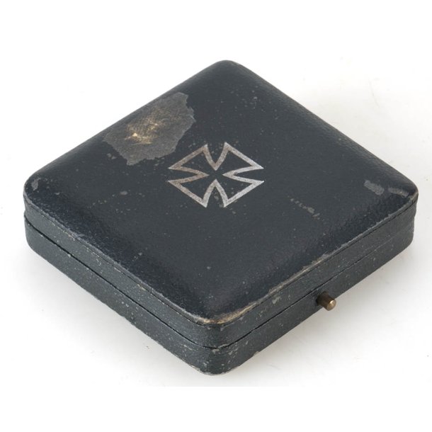 German WW2 Iron Cross first class 1939 '65' - Cased - Green