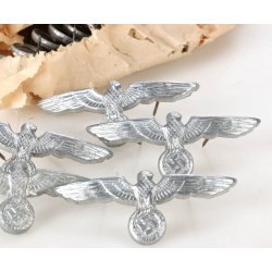 German WW2 Army EM/NCO's visor cap eagle in metal (Carl Halfar Factory find)