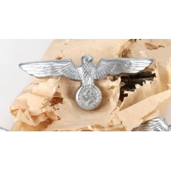 German WW2 Army EM/NCO's visor cap eagle in metal (Carl Halfar Factory find)