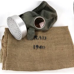 German WW2 RAD gas mask with bag