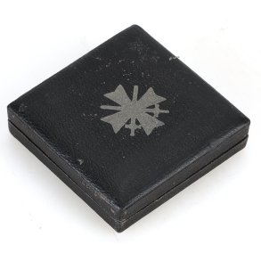German WW2 War merit cross 1 cl 1939 with swords '1' cased