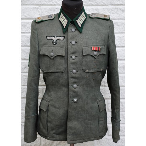 German WW2 Army/Heer Gebirgsj�ger Oberleutnant's uniform