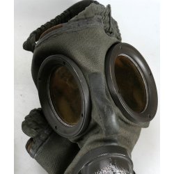 German WW2 Army Gas Mask with canister