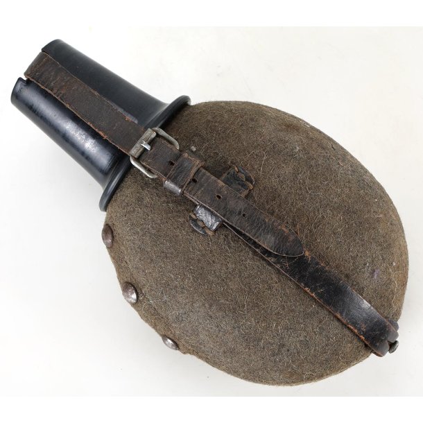 German WW2 M31 canteen