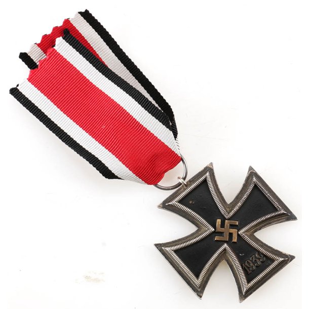 German WW2 Iron Cross second class 1939 'Schickle'