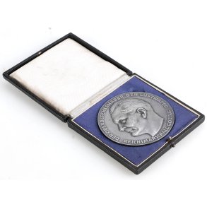 German WW2 Luftwaffe Table Medal for Outstanding Technical Achievements