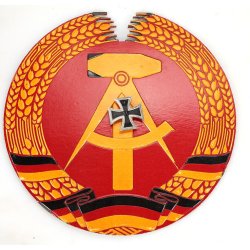 East German / DDR State Emblem (Staatswappen der DDR)