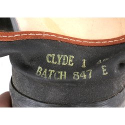 British WW2 Civilian Issue Gas Mask In Carrying Case