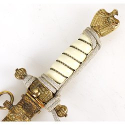 German WW2 Kriegsmarine Officers dagger with portepee and hammered scabbard