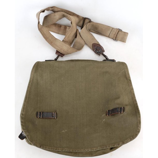 German WW2 Army M31 bread bag with strap