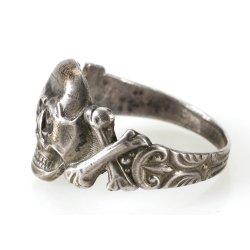 German WW2 Skull/Totenkopf kantinen ring