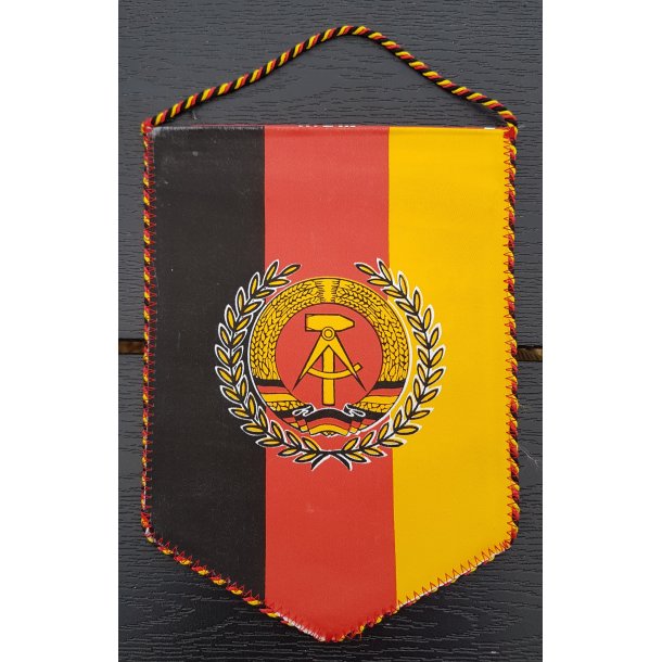 DDR, Pennant w. National emblem
