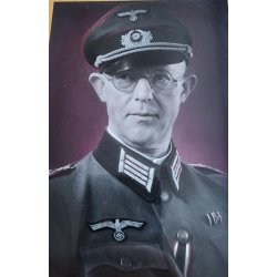 German WW2 colorized and framed army Officer's portrait