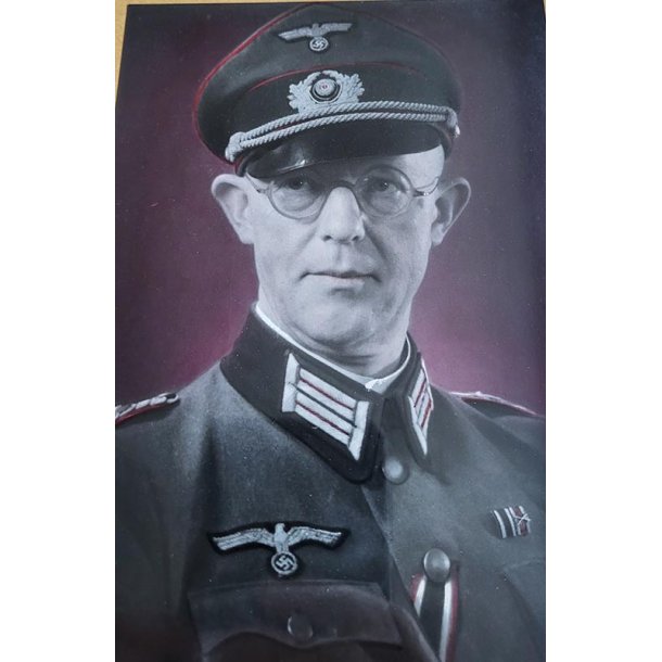 German WW2 colorized and framed army Officer's portrait
