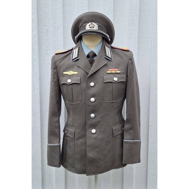 DDR, NVA Panzer Hauptmann service uniform