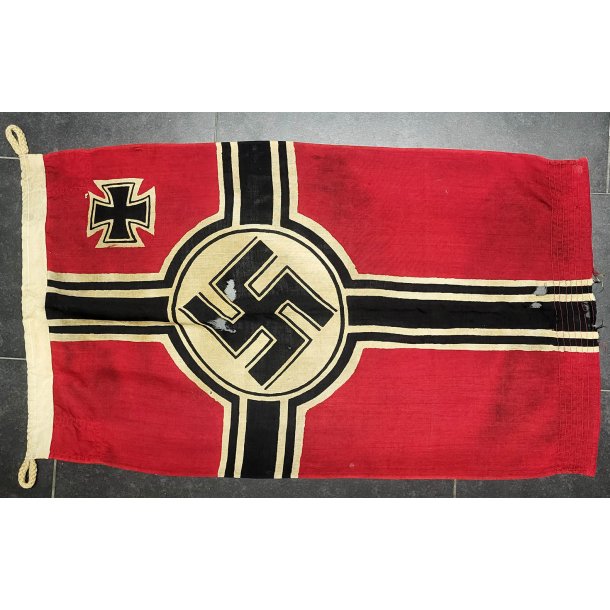 German WW2 National / Kriegsmarine War Flag  50x85 cm (U-boat size)