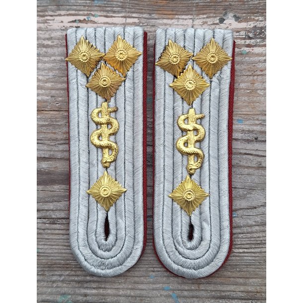 DDR, MfS/Stasi Medical officer Shoulder boards - Hauptmann