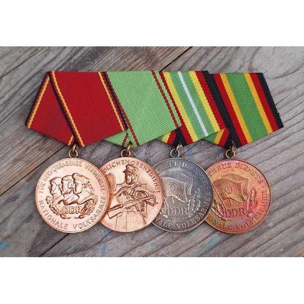 DDR, Grenztruppen 4-place Medal bar - 1970s