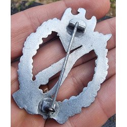 German WW2 Infantry assault badge in silver 'Deumer' - Minty!