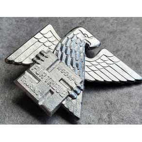 German WW2 GAU Th�ringen honor badge