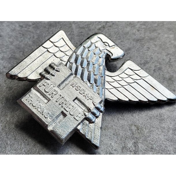 German WW2 GAU Th�ringen honor badge