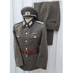 DDR, 1960�s NVA Infantry Oberleutnant Black collar service uniform