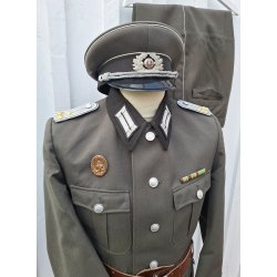 DDR, 1960�s NVA Infantry Oberleutnant Black collar service uniform