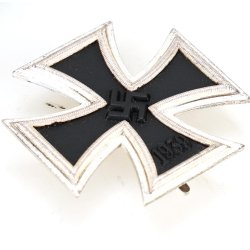 German WW2 Iron Cross first class 1939 '20' - Cased