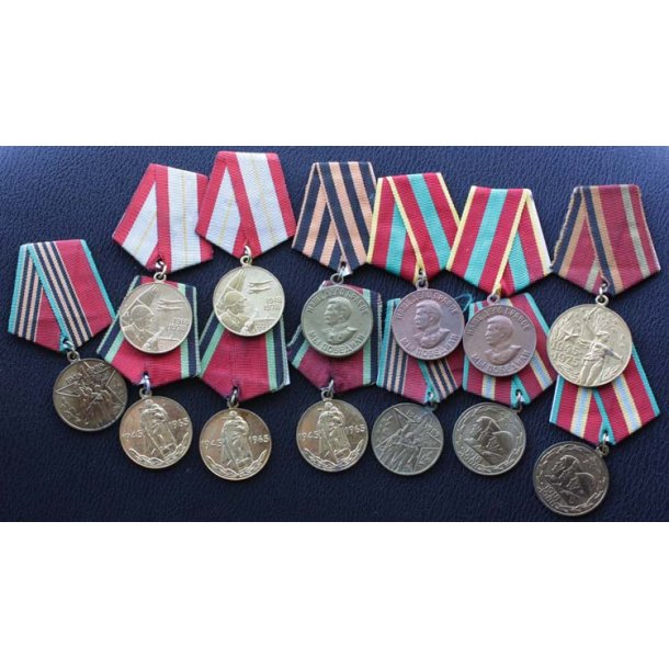 Nice lot of 13 Soviet medals
