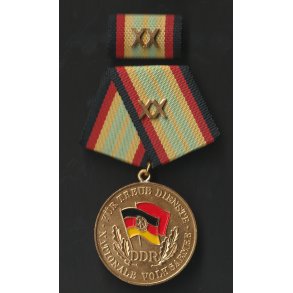 DDR, NVA/MfS Treue Dienst Medaille - Gold XX