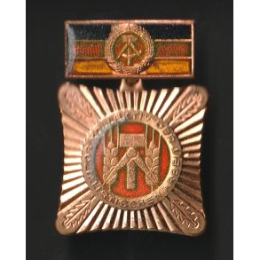 DDR, Kollektiv der sozialistischen Arbeit