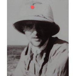 German WW2 Kriegsmarine first pattern tropical pith helmet eagle