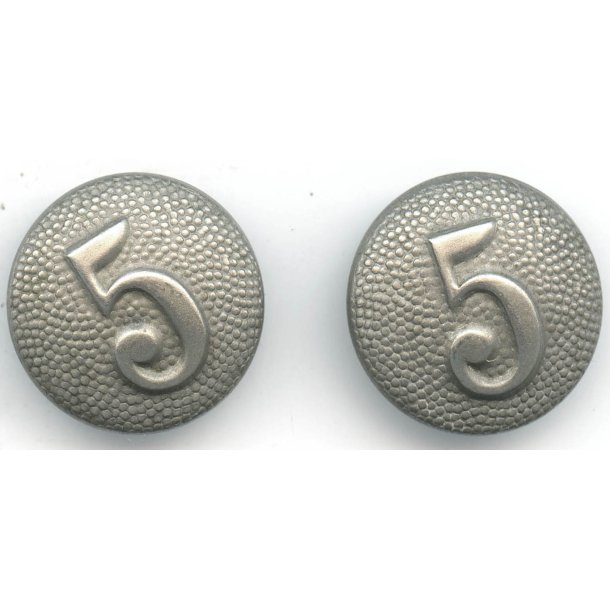 German WW2 5th Regiment army buttons