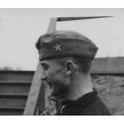 German WW2 Kriegsmarine Coastal Artillery starfish cap badge