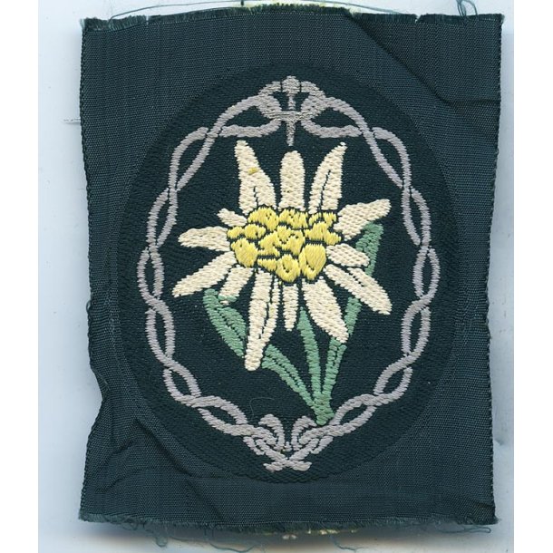German WW2 Gebirgsj�ger Edelweiss arm patch - BEVO version