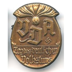 German WW2 VDA "Tag des deutschen Volkstums" Day Badge