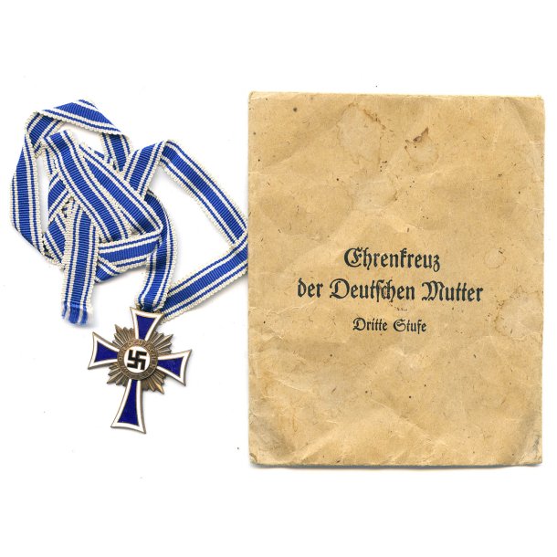 German WW2 Mother's Cross in Bronze with bag of issue 'Chr Lauer'
