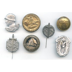German WW2 7 x small badges etc