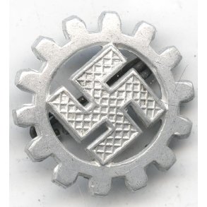 German WW2 DAF member's pin 'RZM M1/17'