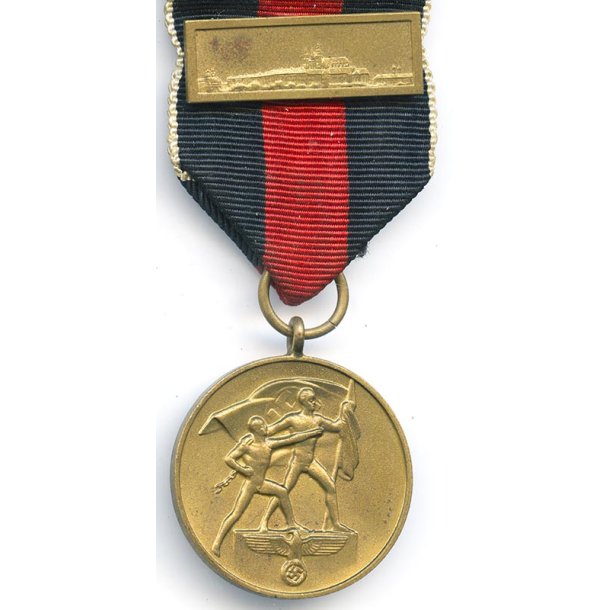 German WW2 October 1 1938 Commemorative Medal with Prague clasp