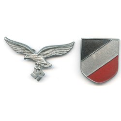 German WW2 Luftwaffe Tropical pith helmet insignia set