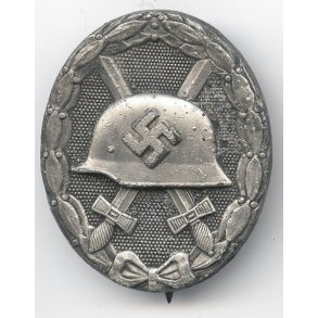 German WW2 Wound badge in silver 1939 � L/12 C.E. Juncker, Berlin