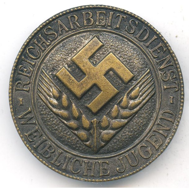German WW2 RADwJ Female Labor Service Brooch � Dual Prong Attachment Variant