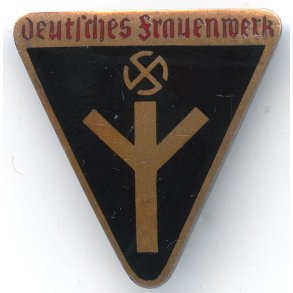 German WW2 Deutsches Frauenwerk member's badge 'M1/72'