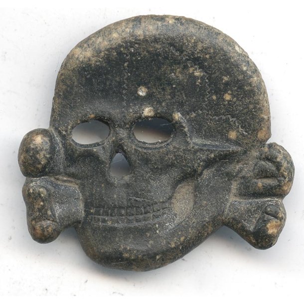 German WW2 Waffen-SS visor cap skull/totenkopf 'M1/24'