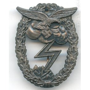 German WW2 Luftwaffe Ground Assault Badge 'Arno Wallpach'