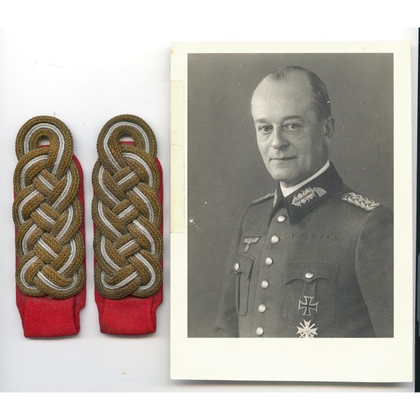 German WW2 Army Generalmajor's shoulder boards and photo - Named!