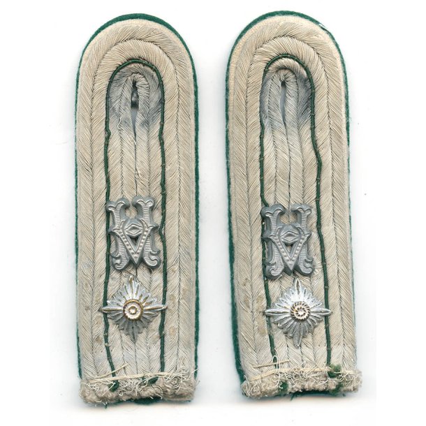 German WW2 Heeresverwaltung Oberleutnantss Shoulder boards
